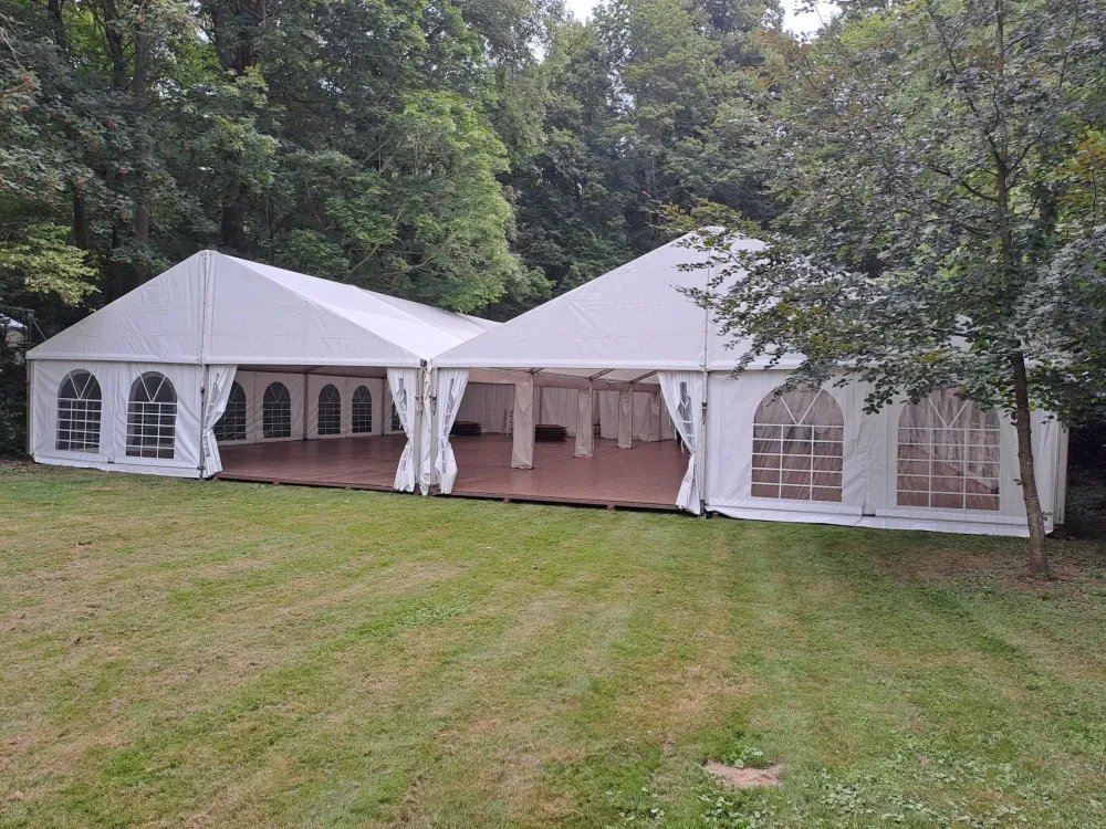 Location de tente pour cérémonie près de Chartres